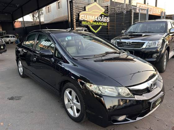 HONDA CIVIC 1.8 LXS 16V FLEX 4P AUTOMÁTICO HONDA CIVIC 1.8 LXS 16V FLEX 4P AUTOMÁTICO